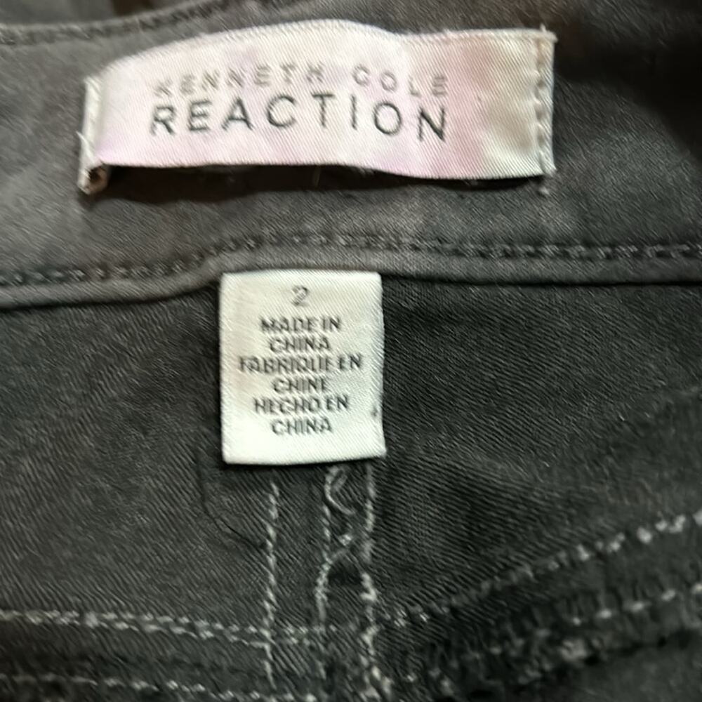Woman’s Kenneth Cole Reaction Gray Skinny Jeans Size 2 - Picture 7 of 9